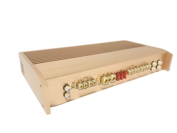 150 watt x 6 channel class AB car amplifier excellent sound quality